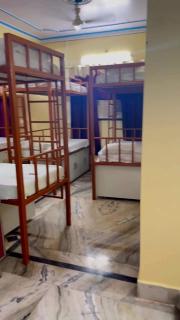 Holy Ganges Dorms - Varanasi - 3