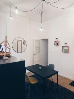 Les Deux Cours - Namen - 7