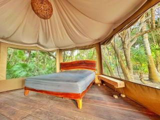 Luxury beachfront Glamping house - 8