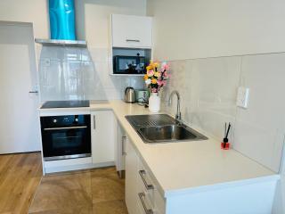 Otahuhu shopping centre apartment 8A - Auckland - 6