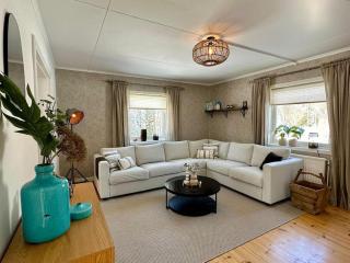 Sfeervol vakantiehuis met houtkachel - Brograngen - 8