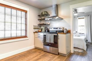 Pet-Friendly Indiana Home with Porch, Near Downtown! - Daleville - 9