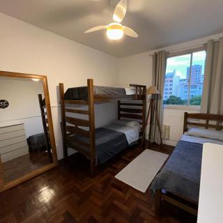 Quarto em Copanema - 0