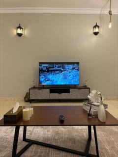 Taiba luxry apartment شقة فخامة طيبة - 5