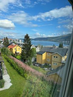 Nydelig leilighet nært sentrum - Tromsø - 1