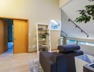 Starlake Villa Waterfront - 7