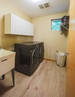 Starlake Villa Waterfront - 6