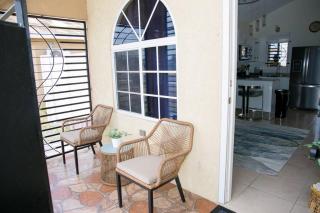 Tracey's Place - Portmore - 0