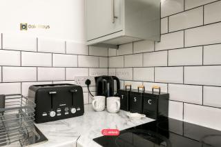 Last-Minute Specials l 2 Bedroom Modern Apartment for 6 Guests in City Centre with Free Parking by Oak Stays Short Lets & Serviced Accommodatins - Leicester - 1