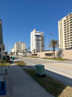Jax Beach Bungalow Units - - 5