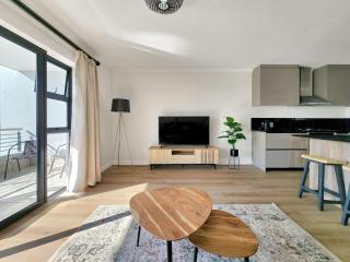 Canal, Mountains, Sea Views, Pool, Gym, Parking, Wifi - Cidade Do Cabo - 6