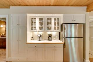 Stunning Warren Lakefront Home Deck, Grill, Sauna - Warren - 6