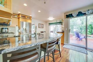 1 Mi to Downtown Reno Spacious Home with Deck! - Reno - 4