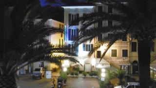 Hotel Riviera - 3