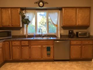Family friendly spacious with jacuzzi & fireplace! - Dubuque - 1