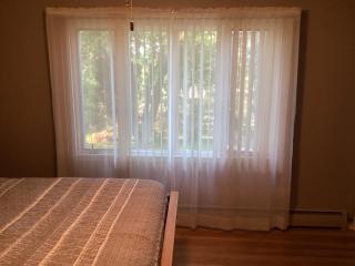 Family friendly spacious with jacuzzi & fireplace! - Dubuque - 3