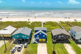 Oceanfront Home - Walk Out to Sand & Surf - Surfside Beach - 3