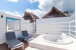 Luxury penthouse w-jacuzzi in the heart of Tulum - 8