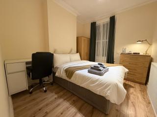 Budget friendly and cozy rooms in Hammersmith - Londra - 0