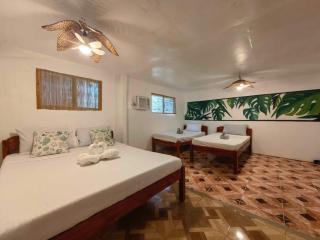 5R Tourist Inn & Restaurant - Pooc - 1