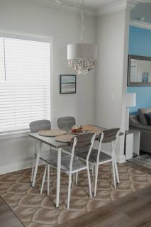 Beachside Bungalow - Navarre - 5