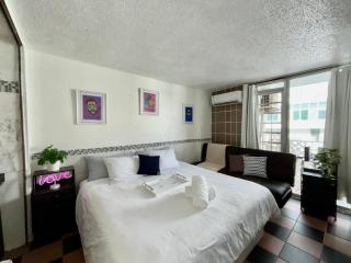Isla Verde Modern Apartment with Pool - San Juan - 8