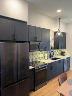 Hip Luxury Condo Getaway- Near Gruene - New Braunfels - 3