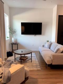 Hip Luxury Condo Getaway- Near Gruene - New Braunfels - 6