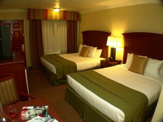 Quality Inn & Suites Santa Cruz Mountains - Ben Lomond - 1