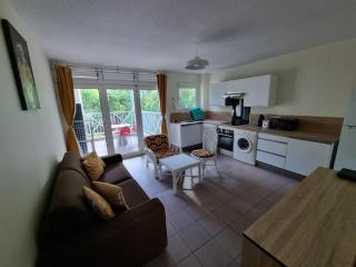 T2 avec piscine proche plage - 5