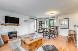 Hike, Ski and More Walkable Downtown Granby Home - 5