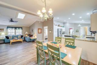 Home w/ Game Room, Fenced Yard, 8-Person Jacuzzi - 4