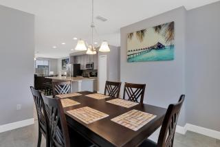 Spectacular! Townhome 9 Miles to Disney World! - Kissimmee - 2