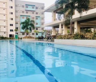 2bdr condo rental furnished, w parking wifi free use pool - Davao City - 4