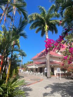 Couleur caraïbes-Ti créole appartement pierre et vacances accès plage et piscine - 3