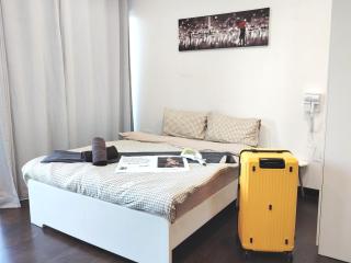 Almas Suites Poolview Netflix 100mbps BySTAY - Nusajaya - 9