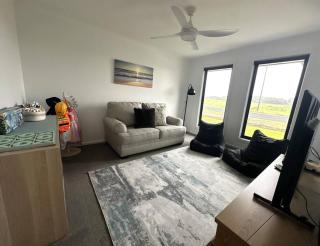 Melvilla-17 Orchid Drive- Free Wi-Fi - 4