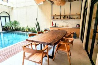 Cottonwood Villa Magnolia B - Jacuzzi Billyard BBQ - Bandung - 0