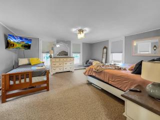 The Kelly House - 4BR Historic Lodge Near Ski Slopes - Downtown - 2