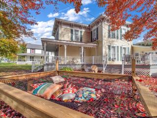 The Kelly House - 4BR Historic Lodge Near Ski Slopes - Downtown - 7