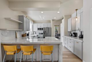 # Marbella Lane Posh 4BR with Spectacular Views - Kapolei - 7
