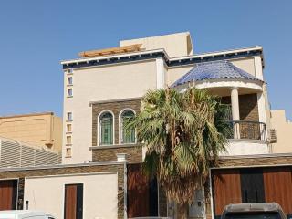 02-Lxurious bohemian style apartment with 3 bedrooms, a living room and a fully equipped kitchen-8-9Gests-شقة فاخرة 3 غرف نوم وصالة ومطبخ متكامل بطراز بوهيمي فخم- 8-9 أشخاص - Riad - 0