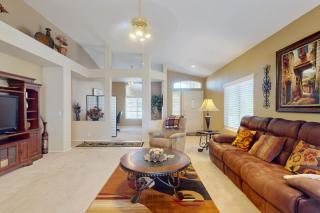 Village Terrace Retreat - Peoria - 8