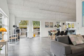 New Holiday Home Close To The Beach - Dannemare - 2