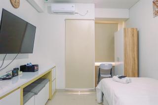 Simply and Homey Studio Transpark Cibubur Apartment By Travelio - 1