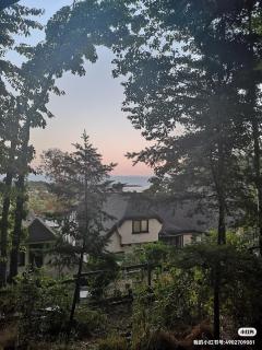 UVIC Ocean View Private Guesthouse - 2