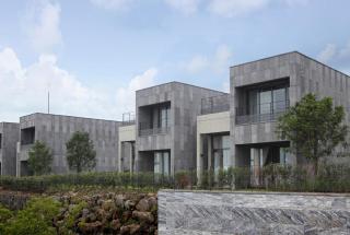 Lotte Resort Jeju Artvillas - Seogwipo - 4