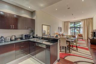 Luxe Getaways Royal Amwaj Palm Jumeirah Resort Apartment Holiday Home - Dubai - 9