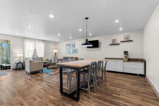 WoodSpring Suites Corona - Corona - 7