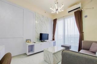 Restful and Comfy 2BR at Sky House BSD Apartment By Tarvelio - 8